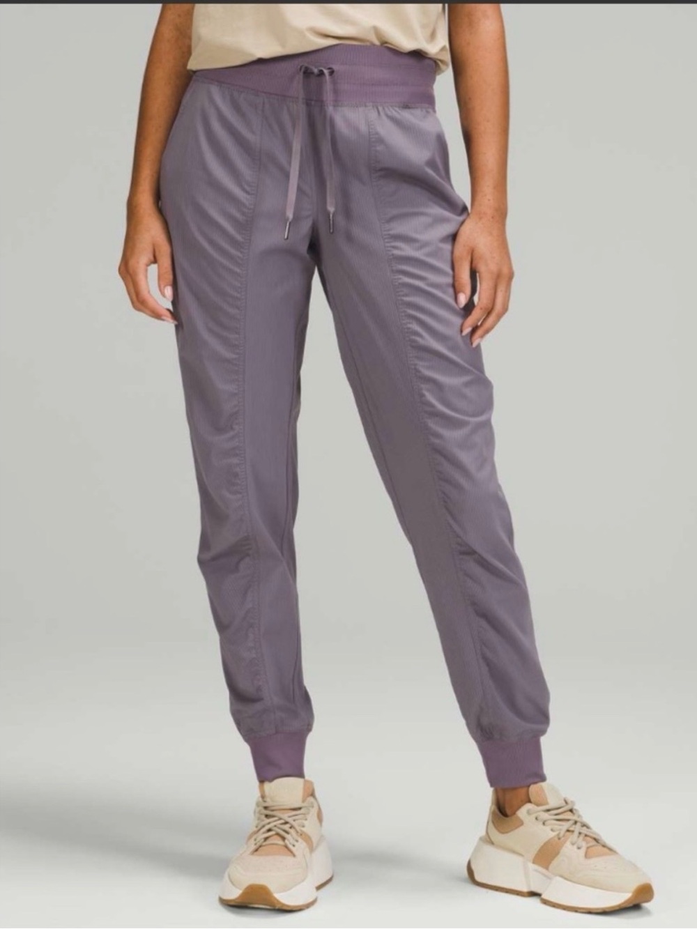Lululemon dance studio mid-rise jogger